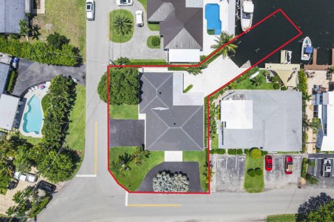 Commercial property in Pompano Beach, Florida 255.85 sq.m. № 2088339 - photo 10