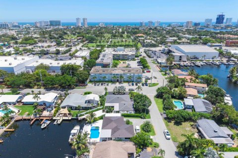 Commercial property in Pompano Beach, Florida 255.85 sq.m. № 2088339 - photo 14