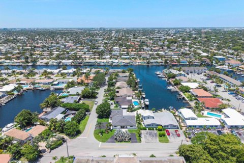 Commercial property in Pompano Beach, Florida 255.85 sq.m. № 2088339 - photo 8