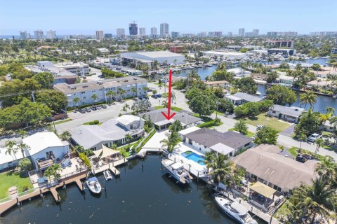 Commercial property in Pompano Beach, Florida 255.85 sq.m. № 2088339 - photo 15