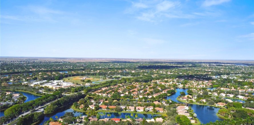 Villa ou maison à Weston, Floride 3 chambres, 205.78 m2 № 2008380