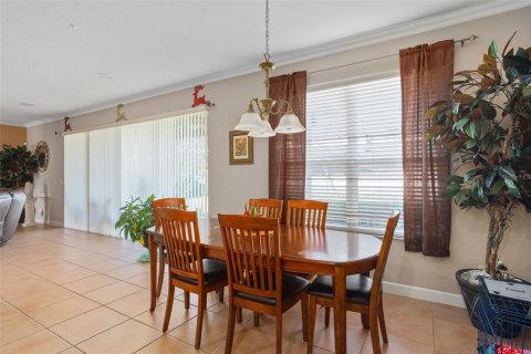 House in Ocoee, Florida 5 bedrooms, 340.67 sq.m. № 1733869 - photo 14