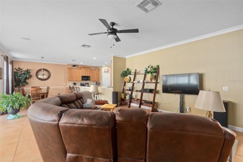House in Ocoee, Florida 5 bedrooms, 340.67 sq.m. № 1733869 - photo 11