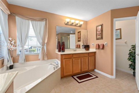 House in Ocoee, Florida 5 bedrooms, 340.67 sq.m. № 1733869 - photo 26