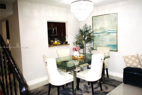 Copropriété à vendre à Hollywood, Floride: 2 chambres, 120.77 m2 № 1896028 - photo 6