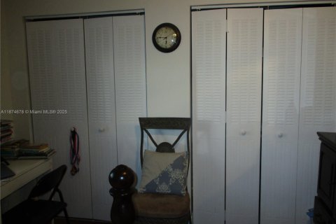 Copropriété à vendre à Hollywood, Floride: 2 chambres, 120.77 m2 № 1896028 - photo 18