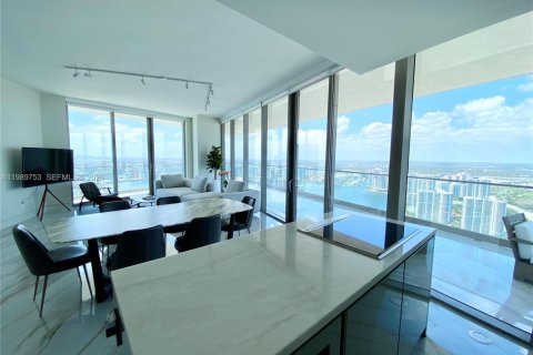 Copropriété à vendre à Sunny Isles Beach, Floride: 2 chambres, 119.94 m2 № 2051723 - photo 5