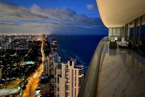 Copropriété à vendre à Sunny Isles Beach, Floride: 2 chambres, 119.94 m2 № 2051723 - photo 24