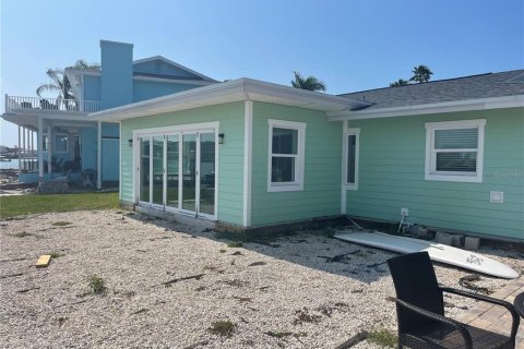 House in Redington Shores, Florida 2 bedrooms, 121.42 sq.m. № 1755383 - photo 14
