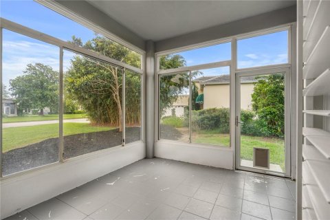 House in Ormond Beach, Florida 4 bedrooms, 406.82 sq.m. № 2224651 - photo 17