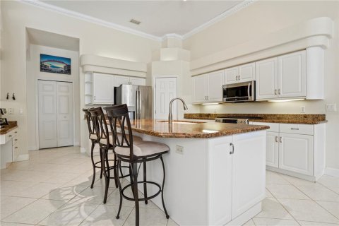 House in Port Orange, Florida 5 bedrooms, 285.4 sq.m. № 1733494 - photo 17