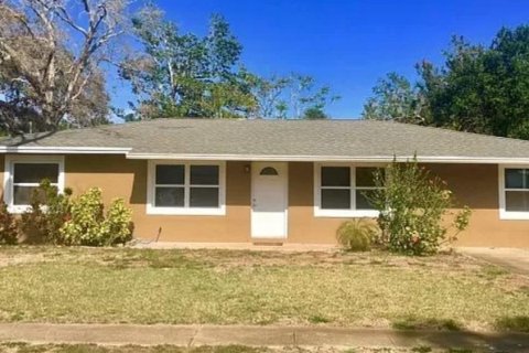 Villa ou maison à South Daytona, Floride 4 chambres, 137.87 m2 № 2388841