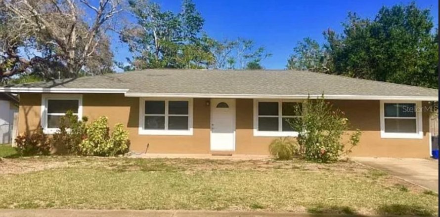 Villa ou maison à South Daytona, Floride 4 chambres, 137.87 m2 № 2388841