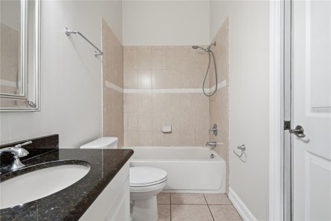 Touwnhouse à vendre à Tampa, Floride: 3 chambres, 176.51 m2 № 2420370 - photo 30