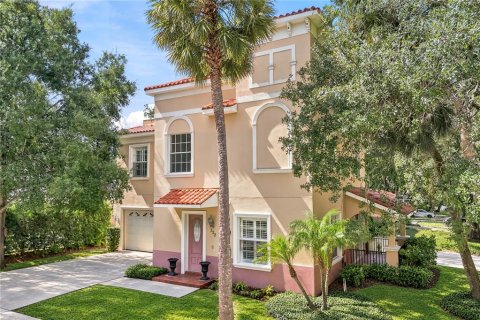 Touwnhouse à vendre à Tampa, Floride: 3 chambres, 176.51 m2 № 2420370 - photo 2