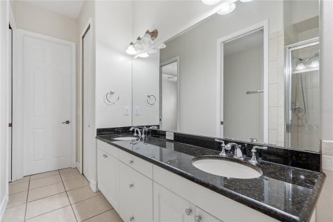 Touwnhouse à vendre à Tampa, Floride: 3 chambres, 176.51 m2 № 2420370 - photo 24