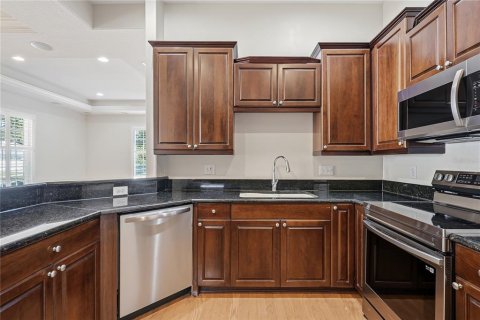 Touwnhouse à vendre à Tampa, Floride: 3 chambres, 176.51 m2 № 2420370 - photo 12