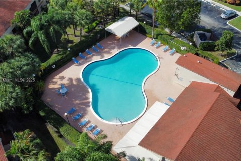 Condo in Coconut Creek, Florida, 2 bedrooms  № 1850641 - photo 2