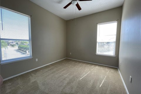 House in Orlando, Florida 4 bedrooms, 277.22 sq.m. № 1914034 - photo 24