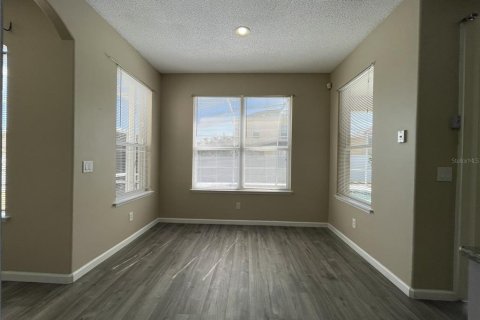House in Orlando, Florida 4 bedrooms, 277.22 sq.m. № 1914034 - photo 9