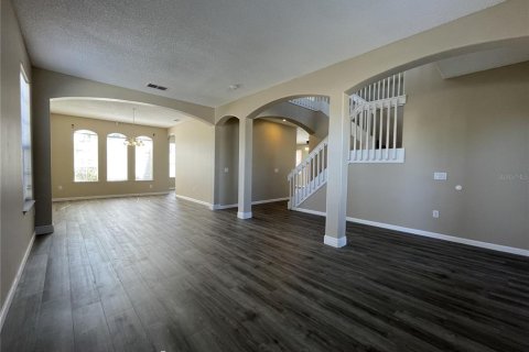 House in Orlando, Florida 4 bedrooms, 277.22 sq.m. № 1914034 - photo 13