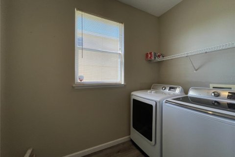 House in Orlando, Florida 4 bedrooms, 277.22 sq.m. № 1914034 - photo 7