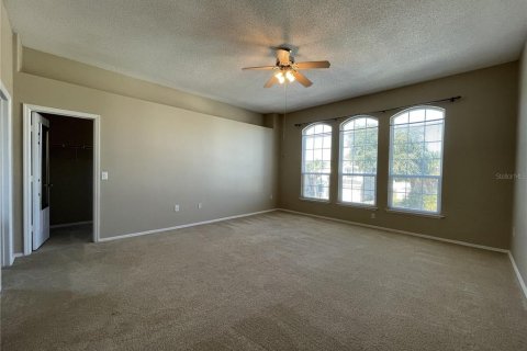 House in Orlando, Florida 4 bedrooms, 277.22 sq.m. № 1914034 - photo 18