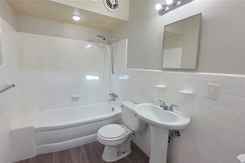 Купить коммерческую недвижимость в Сент-Питерсберг, Флорида 4 спальни, 259.75м2, № 1298103 - фото 28