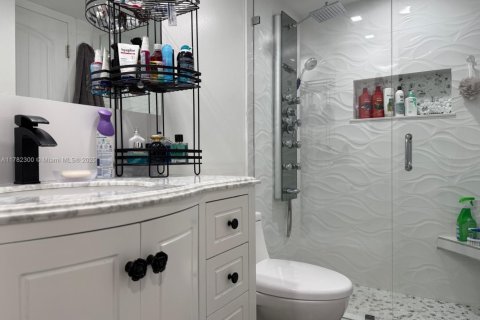 Copropriété à vendre à Miami, Floride: 2 chambres, 113.71 m2 № 2020486 - photo 14