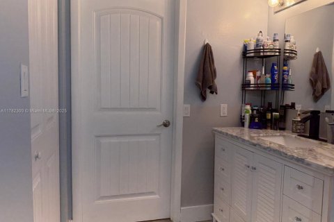Copropriété à vendre à Miami, Floride: 2 chambres, 113.71 m2 № 2020486 - photo 9