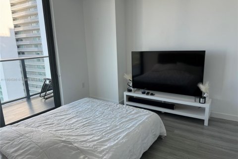 Condominio en venta en Miami, Florida, 1 dormitorio, 61.5 m2 № 1888724 - foto 18