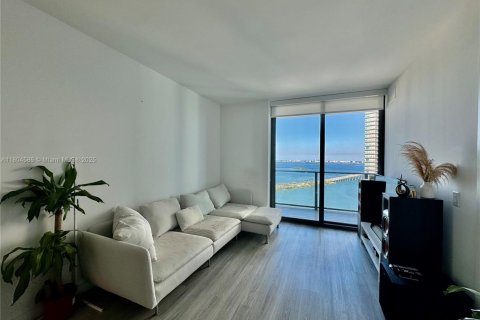 Condominio en venta en Miami, Florida, 1 dormitorio, 61.5 m2 № 1888724 - foto 5