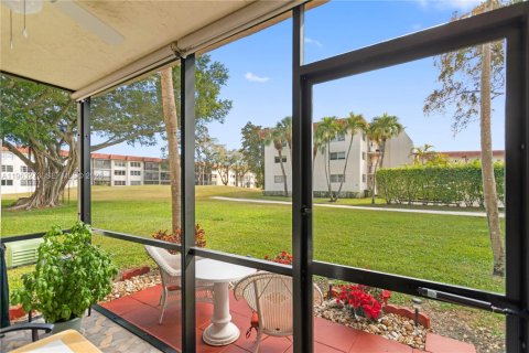 Condo à Pembroke Pines, Floride, 1 chambre  № 2025366
