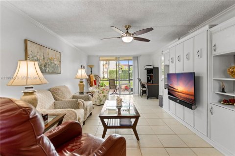Copropriété à vendre à Pembroke Pines, Floride: 1 chambre, 83.61 m2 № 2025366 - photo 9