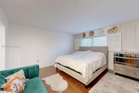 Купить кондоминиум в Норт-Майами-Бич, Флорида 1 спальня, 95.88м2, № 2036034 - фото 12