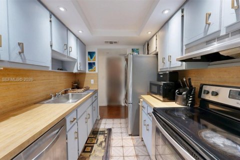 Купить кондоминиум в Норт-Майами-Бич, Флорида 1 спальня, 95.88м2, № 2036034 - фото 15