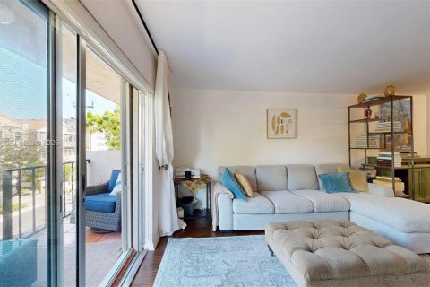 Купить кондоминиум в Норт-Майами-Бич, Флорида 1 спальня, 95.88м2, № 2036034 - фото 10