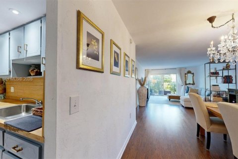 Купить кондоминиум в Норт-Майами-Бич, Флорида 1 спальня, 95.88м2, № 2036034 - фото 11