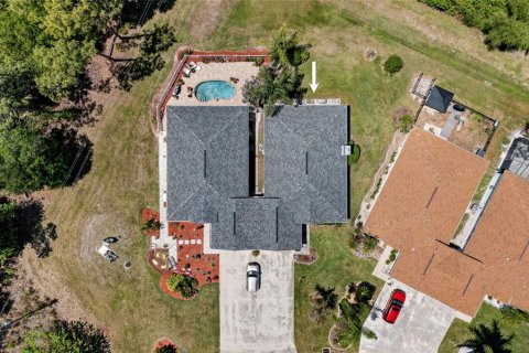 House in Lake Suzy, Florida 2 bedrooms, 134.62 sq.m. № 2150943 - photo 30