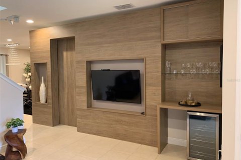 Купить виллу или дом в Киссимми, Флорида 9 комнат, 263.01м2, № 988395 - фото 17