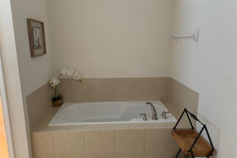 Купить виллу или дом в Киссимми, Флорида 9 комнат, 263.01м2, № 988395 - фото 28