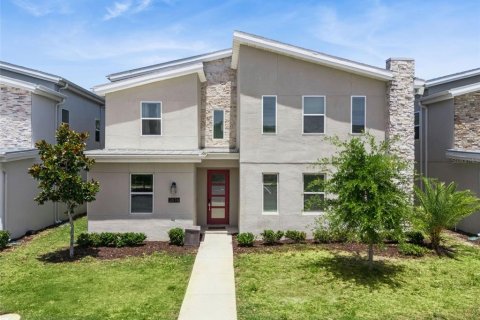 Casa en venta en Kissimmee, Florida, 8 dormitorios, 398.46 m2 № 2215056 - foto 3