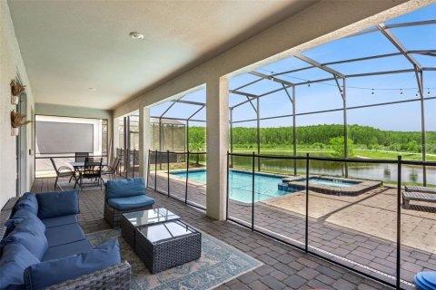 Casa en venta en Kissimmee, Florida, 8 dormitorios, 398.46 m2 № 2215056 - foto 25