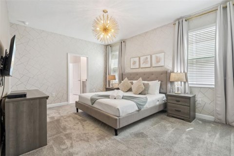 Casa en venta en Kissimmee, Florida, 8 dormitorios, 398.46 m2 № 2215056 - foto 21