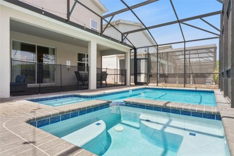 Casa en venta en Kissimmee, Florida, 8 dormitorios, 398.46 m2 № 2215056 - foto 27
