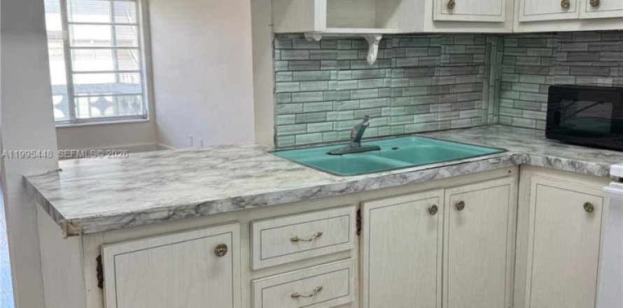 Квартира в Майами, Флорида 1 спальня, 62.06м2 № 2060364