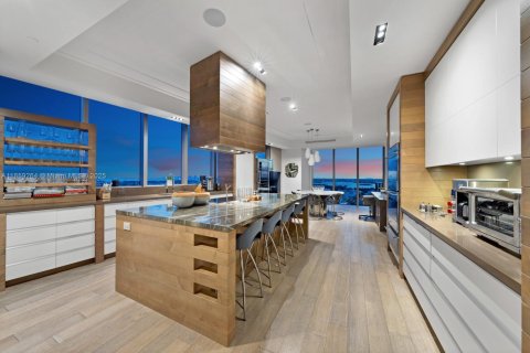 Copropriété à vendre à Bal Harbour, Floride: 3 chambres, 360.83 m2 № 1960649 - photo 27