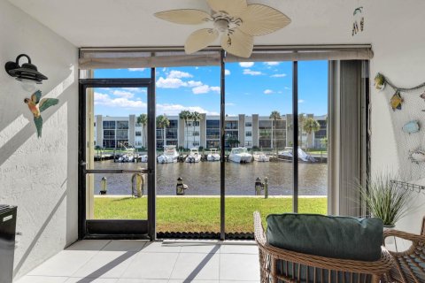 Condo in Stuart, Florida, 2 bedrooms  № 2188844 - photo 21