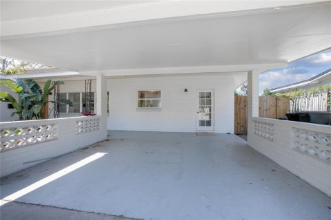 House in Maitland, Florida 4 bedrooms, 255.3 sq.m. № 1574548 - photo 4