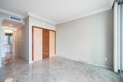 Купить кондоминиум в Санни-Айлс-Бич, Флорида 4 спальни, 362.88м2, № 1714386 - фото 10